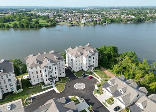 Property at 1024 Club View Dr Unit C 202, Gallatin, TN 37066, 3 beds, 2.5 baths