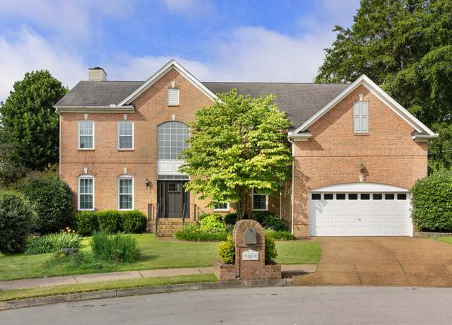 Property at 909 Miranda Pl, Franklin, TN 37067, 5 beds, 4 baths