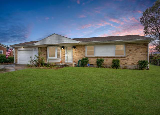 Property at 108 Peggy Dr, Clarksville, TN 37042, 3 beds, 2 baths