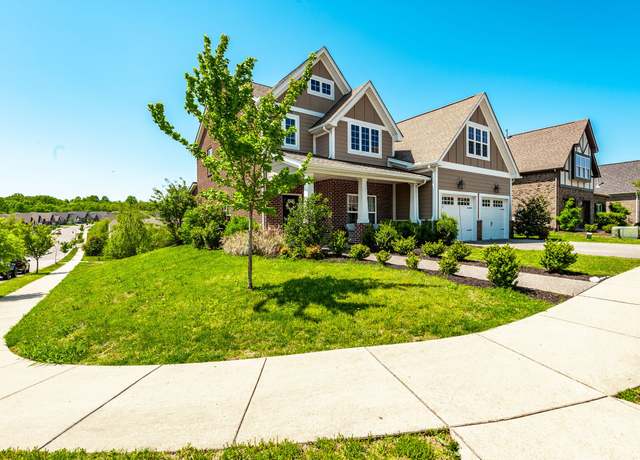 Property at 196 Dayflower Dr, Hendersonville, TN 37075, 4 beds, 2.5 baths