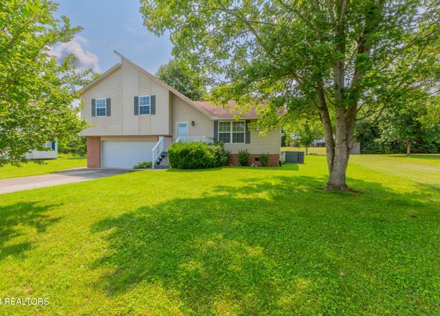 Property at 1605 Country Meadows Dr, Sevierville, TN 37862, 3 beds, 2 baths