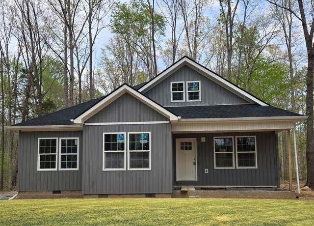 Property at 841 Lucas Rd, Dickson, TN 37055, 3 beds, 2 baths