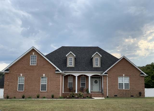 Property at 107 Hunters Ct, Tullahoma, TN 37388, 4 beds, 2 baths