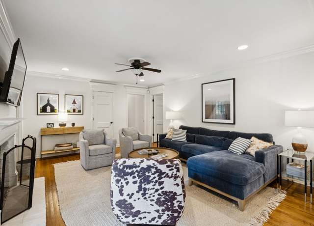 Property at 5808 Vine Ridge Dr, Nashville, TN 37205, 4 beds, 3 baths