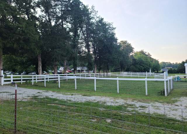 Property at 656 Waynesboro Hwy, Waynesboro, TN 38485