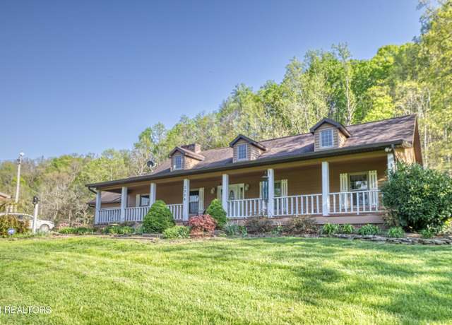 Property at 2226 Holt Town Rd, Newport, TN 37821, 3 beds, 2 baths