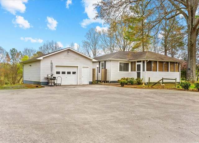 Property at 205 Polk Way, Dalton, GA 30721, 3 beds, 1 bath