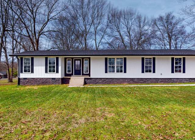 Property at 102 Providence Rd, Shelbyville, TN 37160, 5 beds, 2 baths