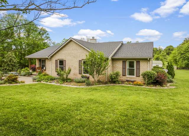 Property at 2740 Critz Ln, Thompsons Station, TN 37179, 3 beds, 2 baths