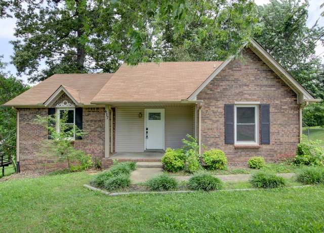 Property at 617 Ranch Hill Dr, Clarksville, TN 37042, 3 beds, 2 baths