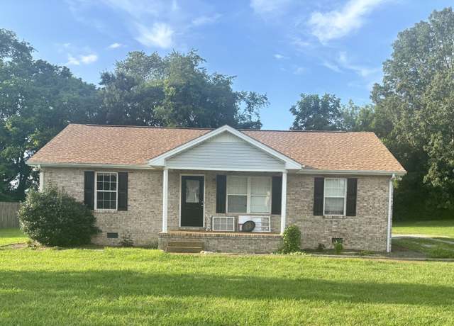 Property at 139 Cora St, Portland, TN 37148, 3 beds, 2 baths