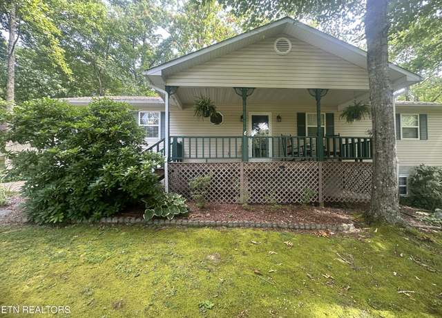 Property at 1300 Perimeter Dr, Jamestown, TN 38556, 3 beds, 2 baths