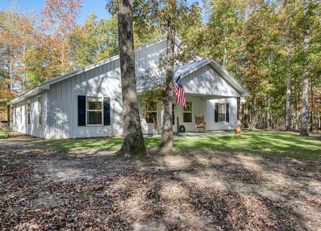 Property at 865 Little Hurricane Ln, Monterey, TN 38574, 3 beds, 2.5 baths