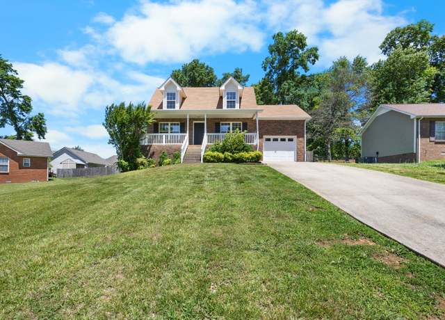 Property at 1729 Hazelwood Rd, Clarksville, TN 37042, 3 beds, 2 baths