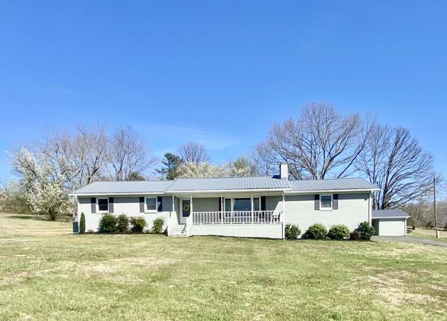Property at 3306 Smithville Hwy, Mcminnville, TN 37110, 4 beds, 2 baths