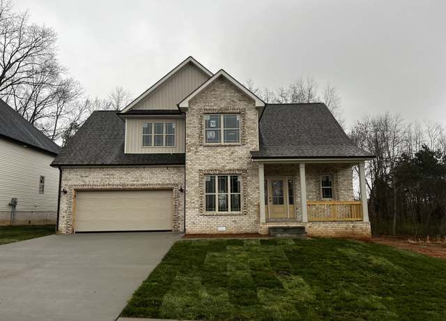 Property at 582 Alicia Dr, Clarksville, TN 37043, 4 beds, 2.5 baths
