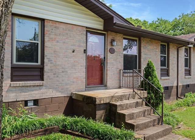 Property at 324 Janette Ave, Goodlettsville, TN 37072, 3 beds, 2 baths