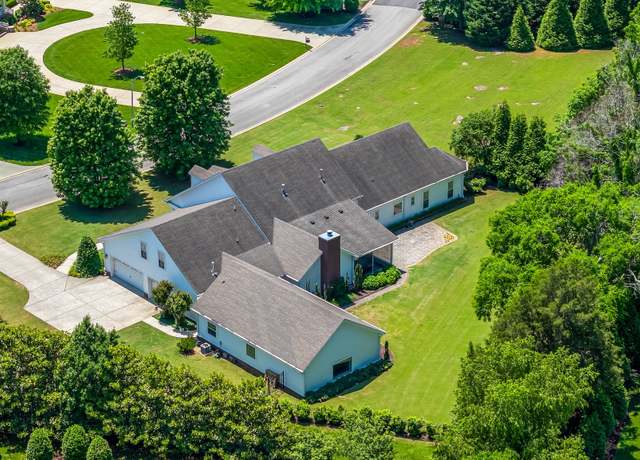 Property at 2111 Lovelace Ln, Murfreesboro, TN 37130, 4 beds, 4 baths