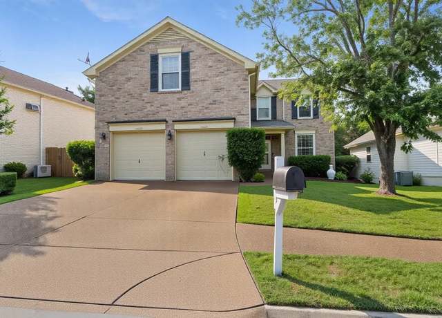Property at 2216 Falcon Creek Dr, Franklin, TN 37067, 3 beds, 2.5 baths