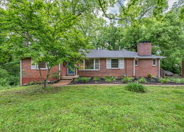 Property at 1008 Downey Dr, Nashville, TN 37205, 4 beds, 2 baths