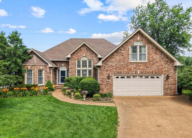 Property at 500 Forrest Park Cir, Franklin, TN 37064, 5 beds, 3 baths