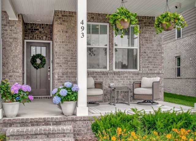 Property at 493 Golden Meadow Ln, Hendersonville, TN 37075, 2 beds, 2 baths