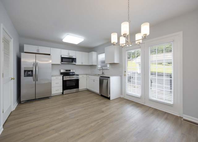 Property at 7470 Charlotte Pike #3, Nashville, TN 37209, 2 beds, 2.5 baths