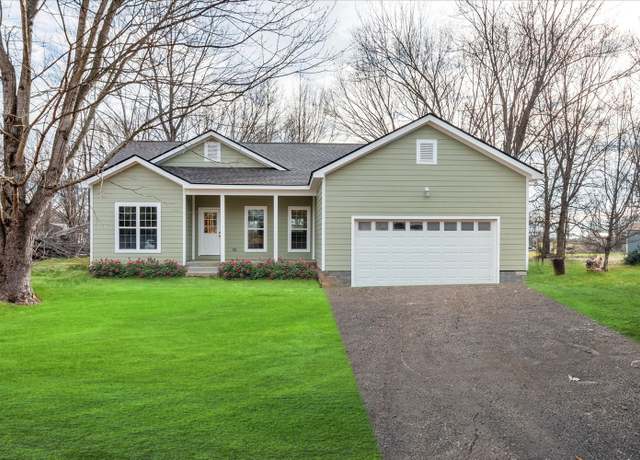 Property at 206 Daley, Summertown, TN 38483, 2 beds, 2 baths