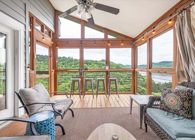 Property at 105 Sandgate Ct, Smithville, TN 37166, 3 beds, 3.5 baths