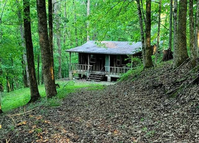 Property at 329 Hilltop Ln, Gainesboro, TN 38562, 1 bed, 0.5 baths