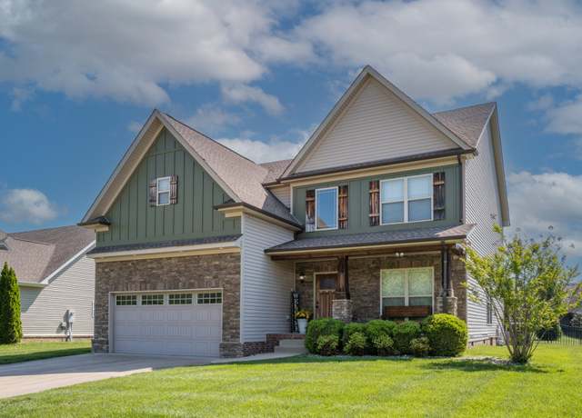 Property at 1061 Willow Cir, Clarksville, TN 37043, 4 beds, 3 baths