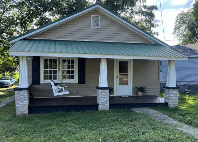 Property at 816 S High St, Winchester, TN 37398, 3 beds, 1 bath