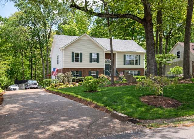 Property at 113 Oak Park Ct, White House, TN 37188, 4 beds, 3 baths