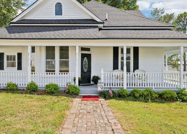 Property at 37 Deer Trace Rd, Fayetteville, TN 37334, 4 beds, 3.5 baths
