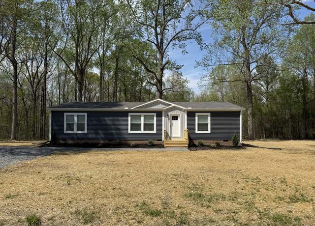 Property at 202 Carter Ridge Rd, Westmoreland, TN 37186, 3 beds, 2 baths