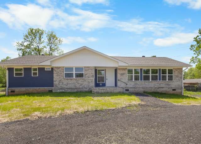 Property at 466 Lafayette Rd, Clarksville, TN 37042, 4 beds, 2.5 baths