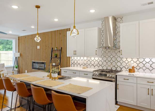 Property at 1618 11th Ave N, Nashville, TN 37208, 3 beds, 3.5 baths