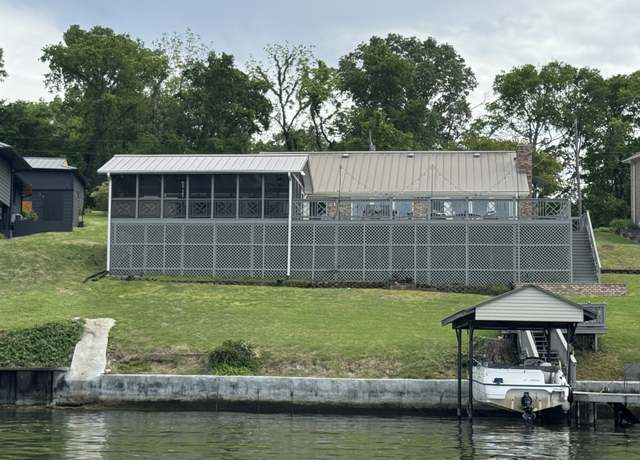 Property at 85 Lake View Dr, Muscle Shoals, AL 35661, 3 beds, 2 baths