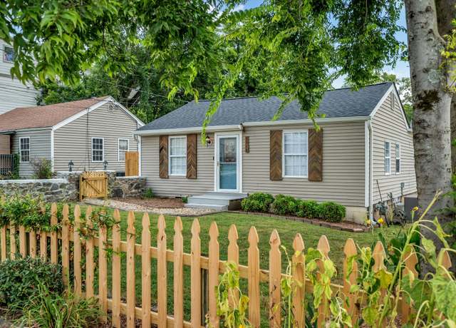 Property at 1612 Porter Ave, Nashville, TN 37206, 3 beds, 2 baths
