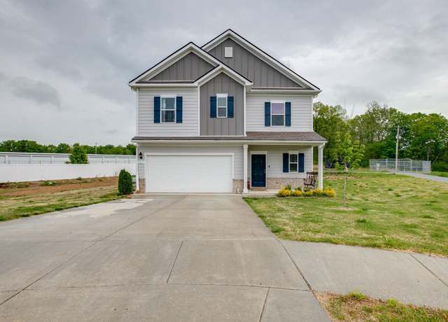 Property at 1017 Village Ct, Burns, TN 37029, 3 beds, 2.5 baths