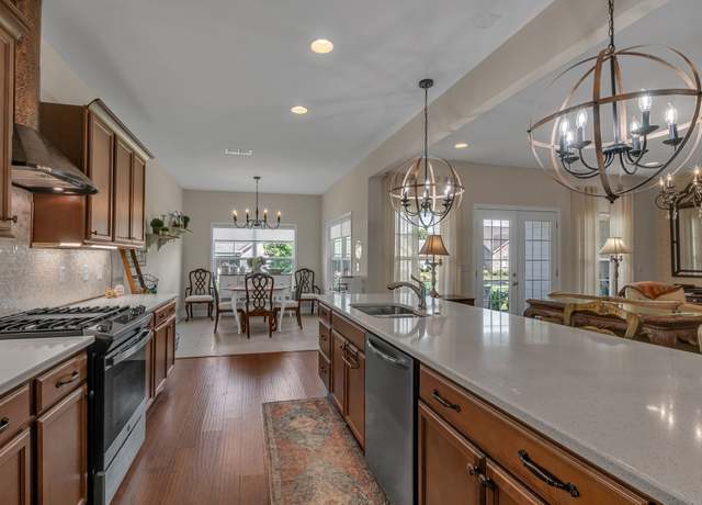 Property at 2365 Stonecenter Ln, Murfreesboro, TN 37128, 3 beds, 3.5 baths