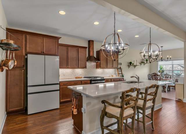 Property at 2365 Stonecenter Ln, Murfreesboro, TN 37128, 3 beds, 3.5 baths