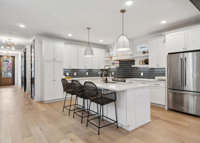 Property at 537B Stevenson St, Nashville, TN 37209, 3 beds, 2.5 baths