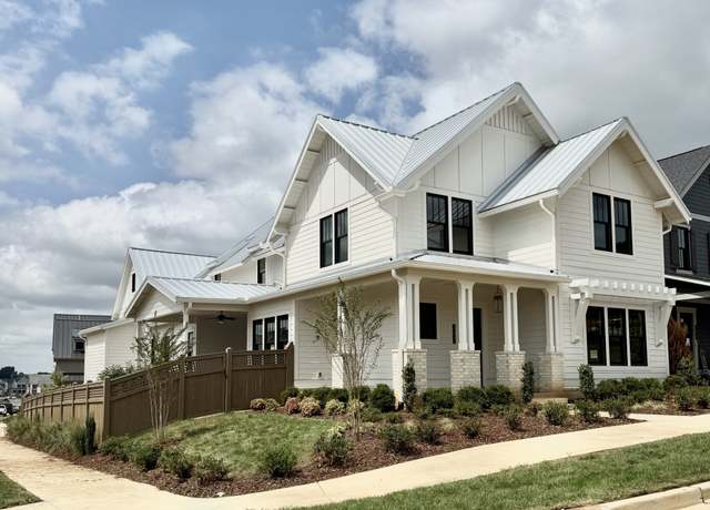 Property at 797 Saint Clair Ave, Spring Hill, TN 37174, 5 beds, 3.5 baths