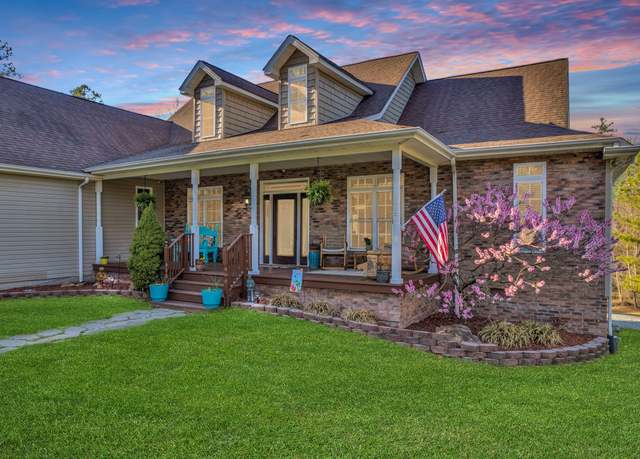 Property at 700 Falls Rd, Monterey, TN 38574, 4 beds, 4.5 baths