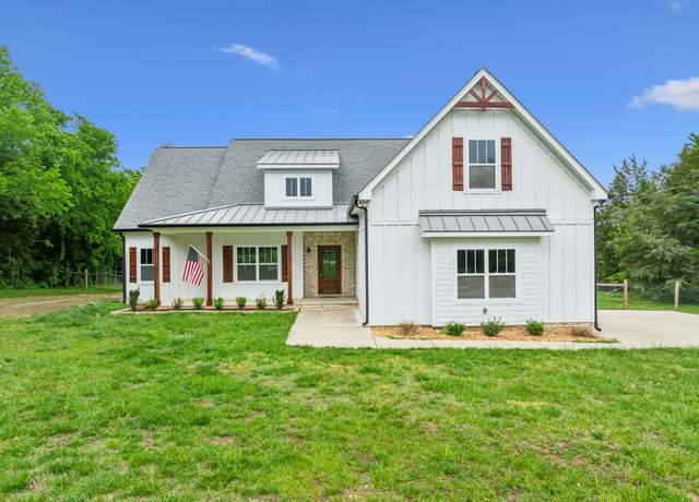 Property at 7575 Carthage Hwy, Lebanon, TN 37087, 4 beds, 3 baths