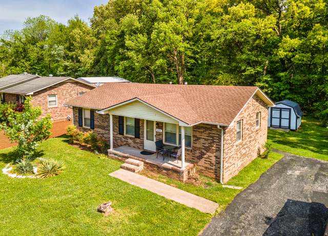 Property at 825 Oak St, Franklin, KY 42134, 3 beds, 1 bath