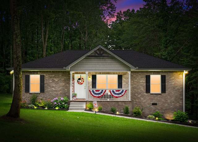 Property at 516 Cedarcrest Dr, Chapmansboro, TN 37035, 3 beds, 2 baths