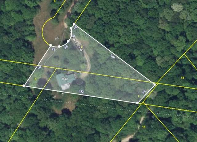 Property at 1140 Deerwood Rd, Dickson, TN 37055, 3 beds, 2 baths