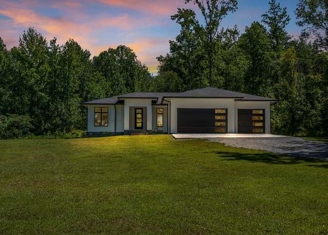 Property at 220 S Woods Rd, Mcminnville, TN 37110, 3 beds, 2 baths